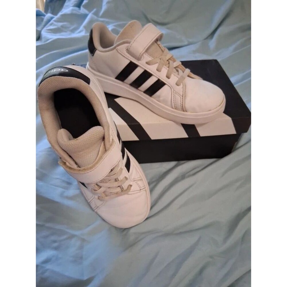 Adidas Big Kids Grand Court 2.0 ELC Sneaker White/Black Size 1 Youth